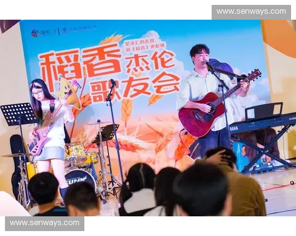 电竞界的全能明星杰伦：从音乐到游戏的跨界传奇之路